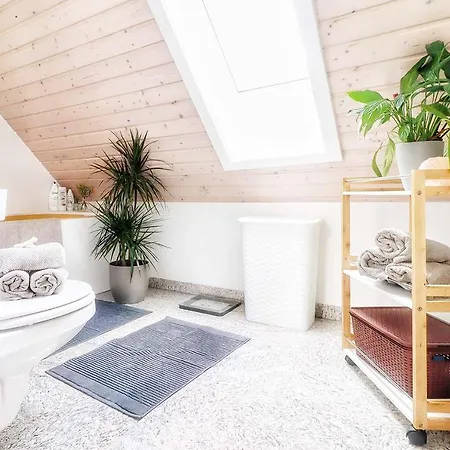 Ferienwohnung Bei Dusseldorf דירה ראטינגן